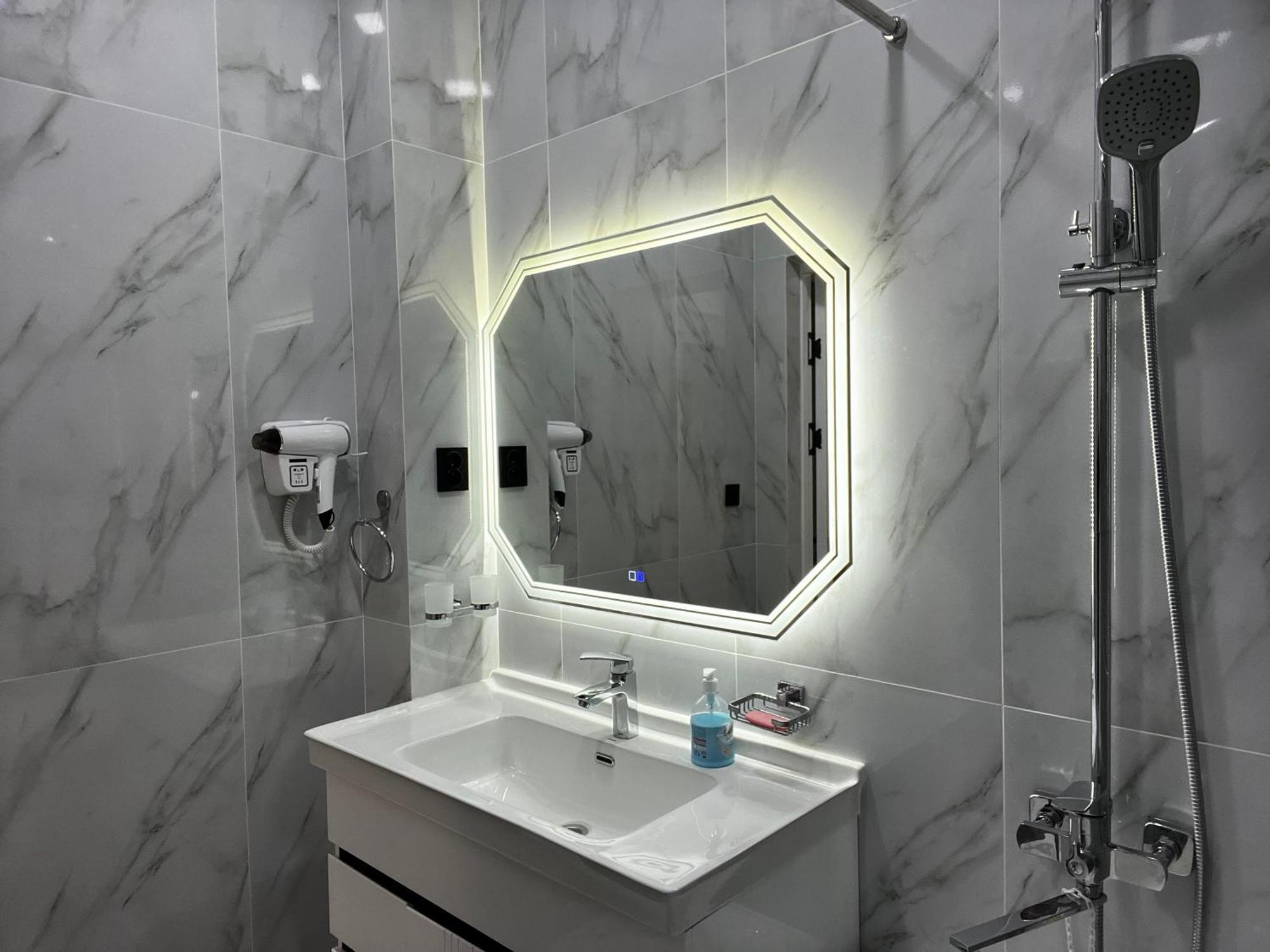 New Apartment Near The Savitsky Museum And Central Bazaar Нукус Экстерьер фото